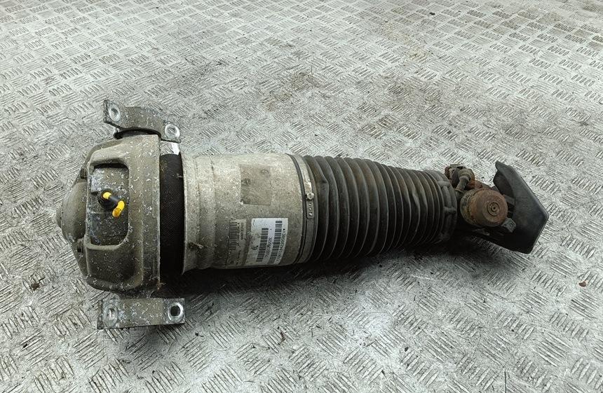 стойка передняя Volkswagen Touareg 2004, 5.0 л., дизель, АКПП, чёрный, внедорожник 5 дв.