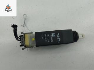 активатор (привод) замка двери Opel Omega B [рестайлинг] 2003, 2.6 л., бензин, АКПП, серый, седан, 90493702