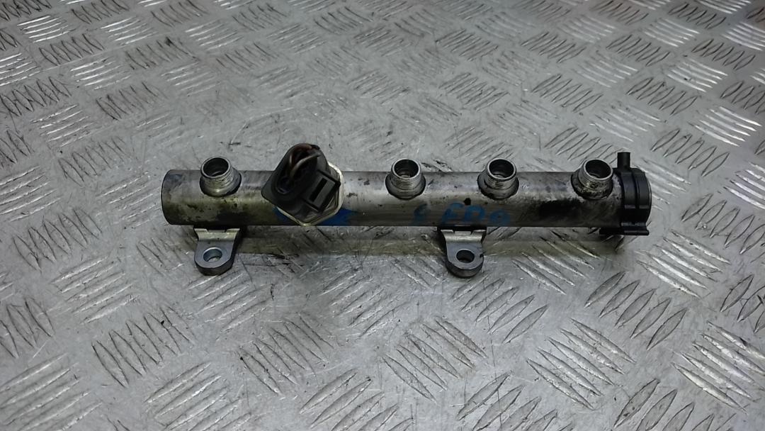 топливная рампа Audi Q7 4L 2007, 3.0 л., D TDI, дизель, АКПП, внедорожник 5 дв., 059130089AB - фото №1