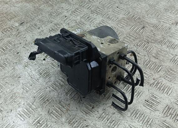 блок ABS Volkswagen Passat B5 1999, 1.9 л., дизель, МКПП, синий, универсал, 8E0614111T