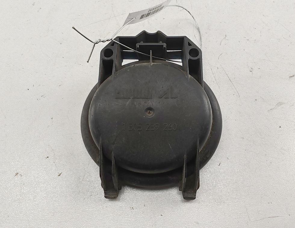 Крышка (заглушка) задняя фары Audi A4 B7 2005, 3.0 л., дизель, АКПП, серый, универсал, 1305239260 - фото №1