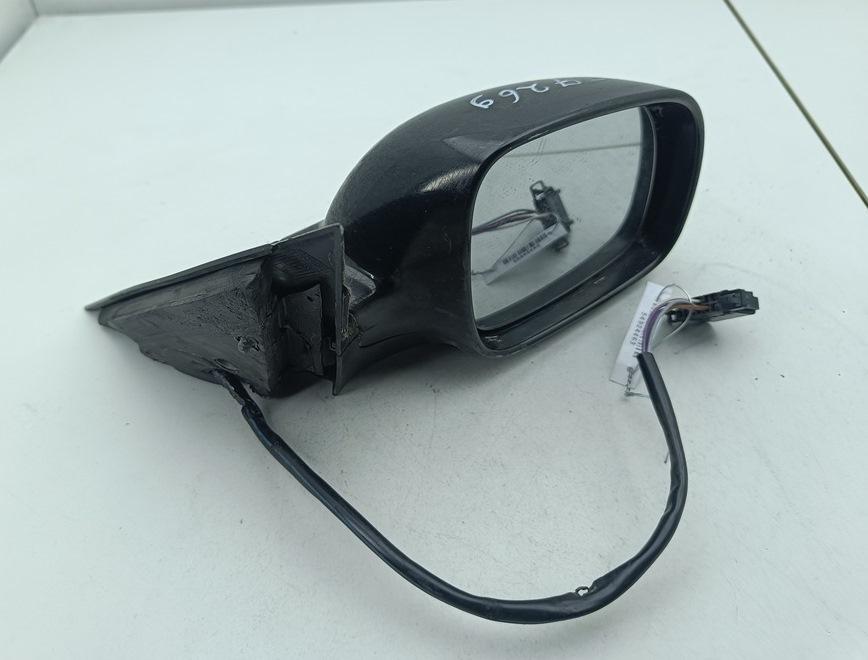 зеркало правое Volkswagen Passat B5 1999, 1.9 л., дизель, МКПП, синий, универсал, 3B0857934