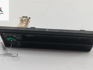 накладка декоративная Volkswagen Transporter T4 1994, 2.4 л., дизель, МКПП, белый, микроавтобус, 701919383