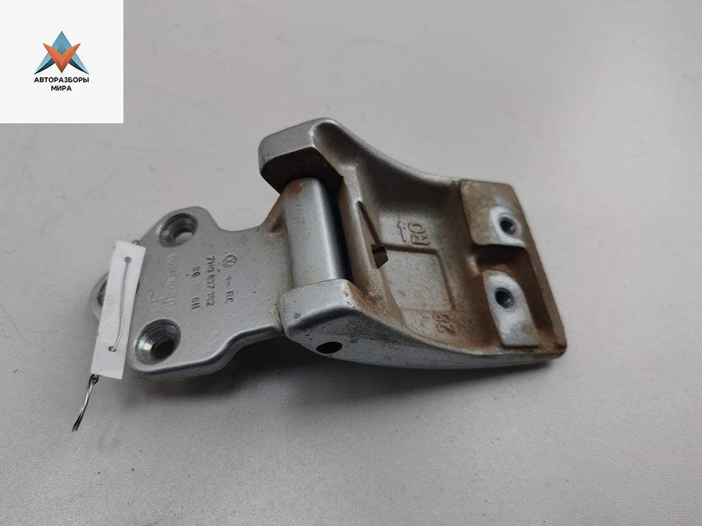 петля двери Volkswagen Transporter T5 2006, белый, микроавтобус, 7H0827152 - фото №1