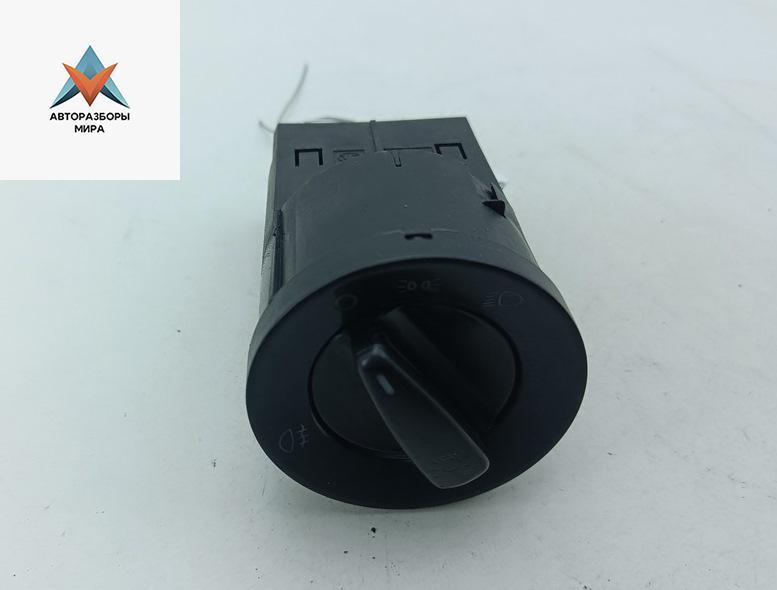 переключатель света Volkswagen Passat B5 1999, 1.9 л., дизель, МКПП, чёрный, универсал, 3B0941531B - фото №1