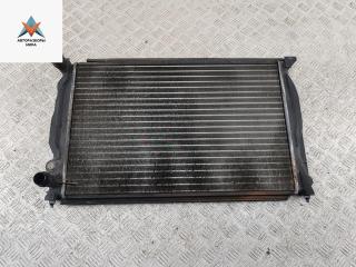 радиатор охлаждения Audi A4 B5 1995, 1.8 л., бензин, МКПП, зелёный, седан