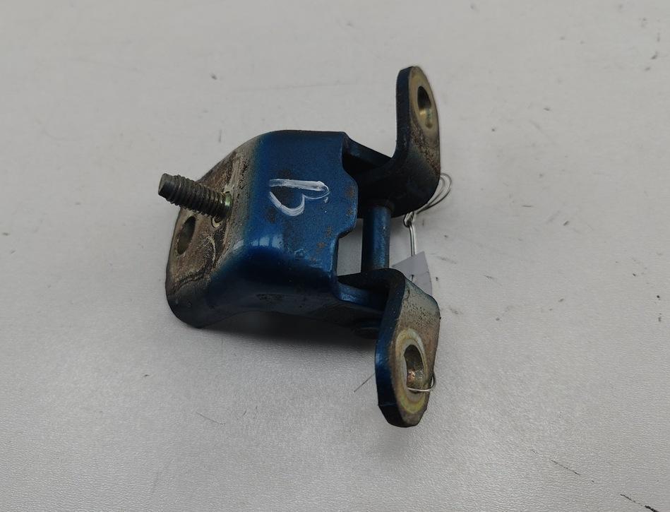 петля двери Nissan Almera Tino 2003, синий, минивэн