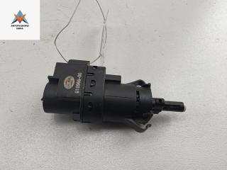 Датчик (включатель) стоп-сигнала Ford Transit 8 поколение 2013, 2.2 л., дизель, МКПП, синий, микроавтобус, 01096600