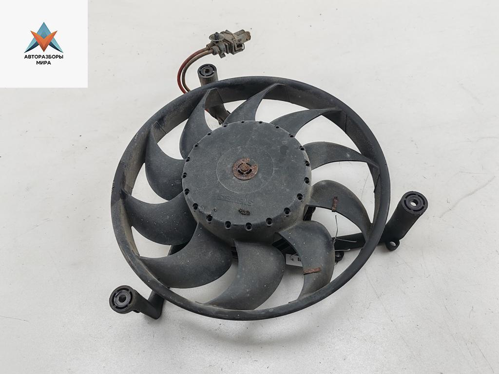 вентилятор радиатора Volkswagen Transporter T4 1994, 2.4 л., дизель, МКПП, белый, микроавтобус, 701959455 - фото №1