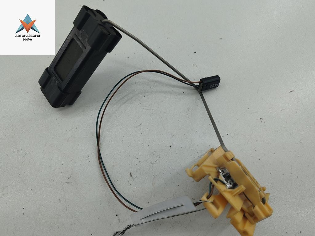 датчик уровня топлива Opel Vectra C 2004, 2.2 л., бензин, МКПП, серый, хетчбэк 5 дв., 833000 - фото №1