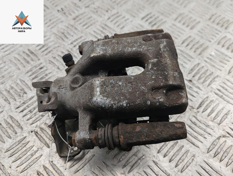 суппорт задний правый Peugeot 307 1 поколение 2003, 1.6 л., бензин, МКПП, синий, универсал - фото №1