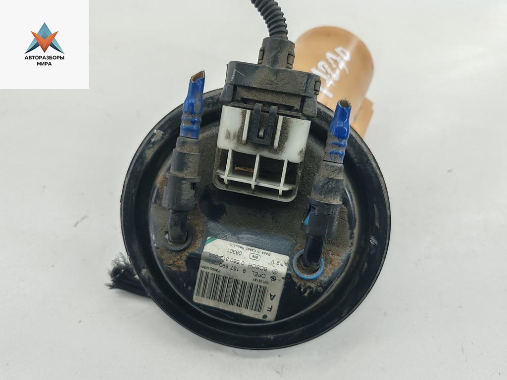 насос топливный Opel Astra G 2000, 1.6 л., бензин, МКПП, чёрный, хетчбэк 3 дв., 9157690 - фото №1