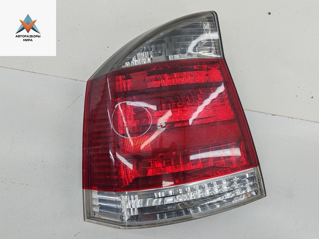 фонарь задний левый Opel Vectra C 2004, 2.2 л., бензин, АКПП, серый, хетчбэк 5 дв., 13157646 - фото №1