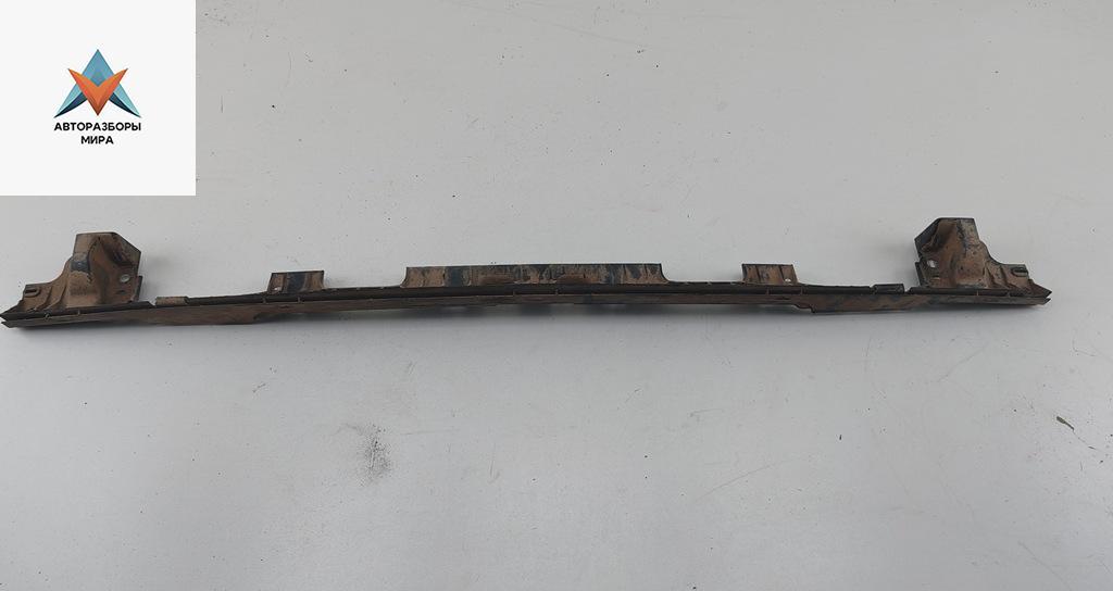 кронштейн заднего бампера Volkswagen Transporter T5 2006, 2.5 л., дизель, МКПП, белый, микроавтобус, 7H0807723 - фото №1