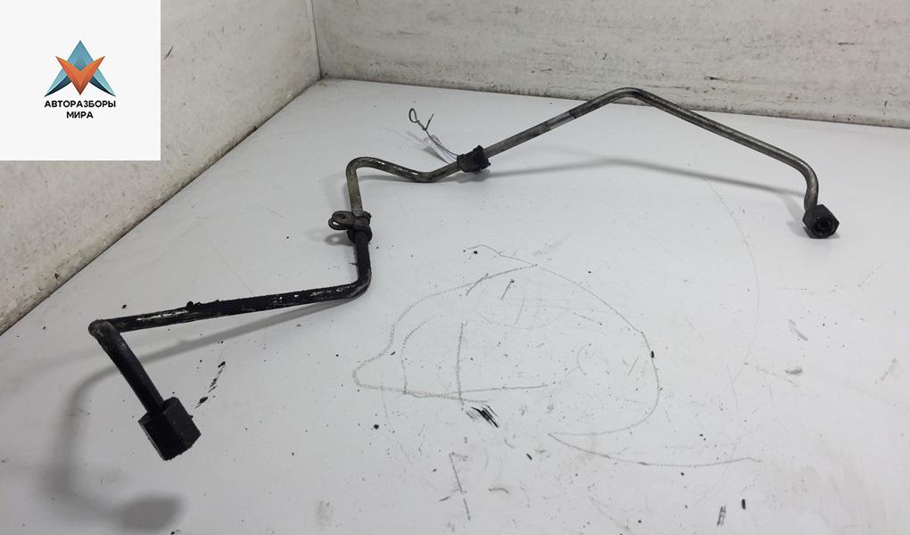 Трубка масляная турбины Volkswagen Touran 1 поколение 2003, 2.0 л., дизель, МКПП, чёрный, минивэн - фото №1