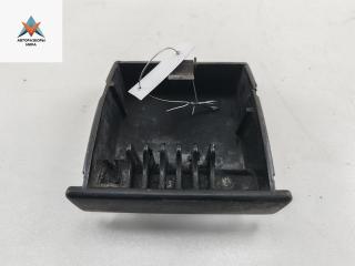 пепельница Volkswagen Transporter T4 1994, 2.4 л., дизель, МКПП, белый, микроавтобус, 281857331