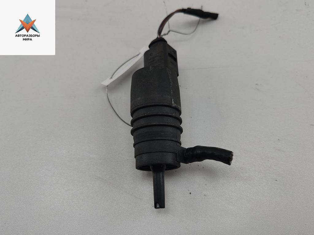 насос (моторчик) омывателя стекла Mercedes-Benz Vito-2 / Viano W639 2006, белый, микроавтобус - фото №1