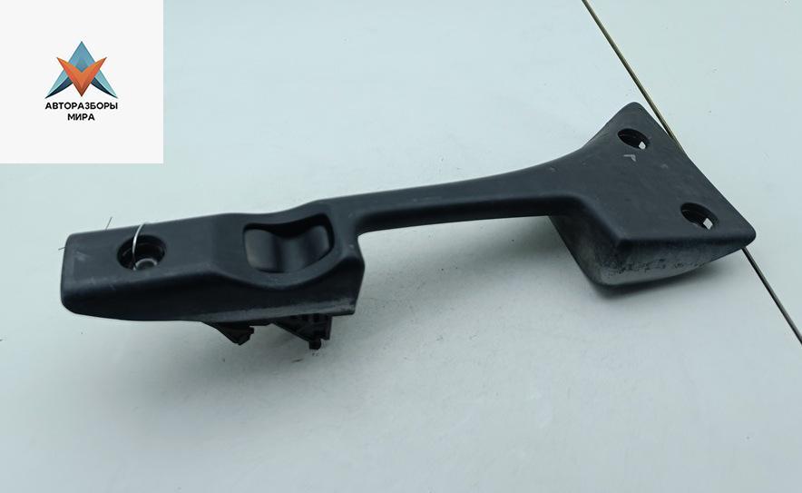 ручка внутренняя задняя правая Volkswagen Crafter 1 поколение 2007, 2.5 л., дизель, МКПП, белый, микроавтобус, 9067600461 - фото №1