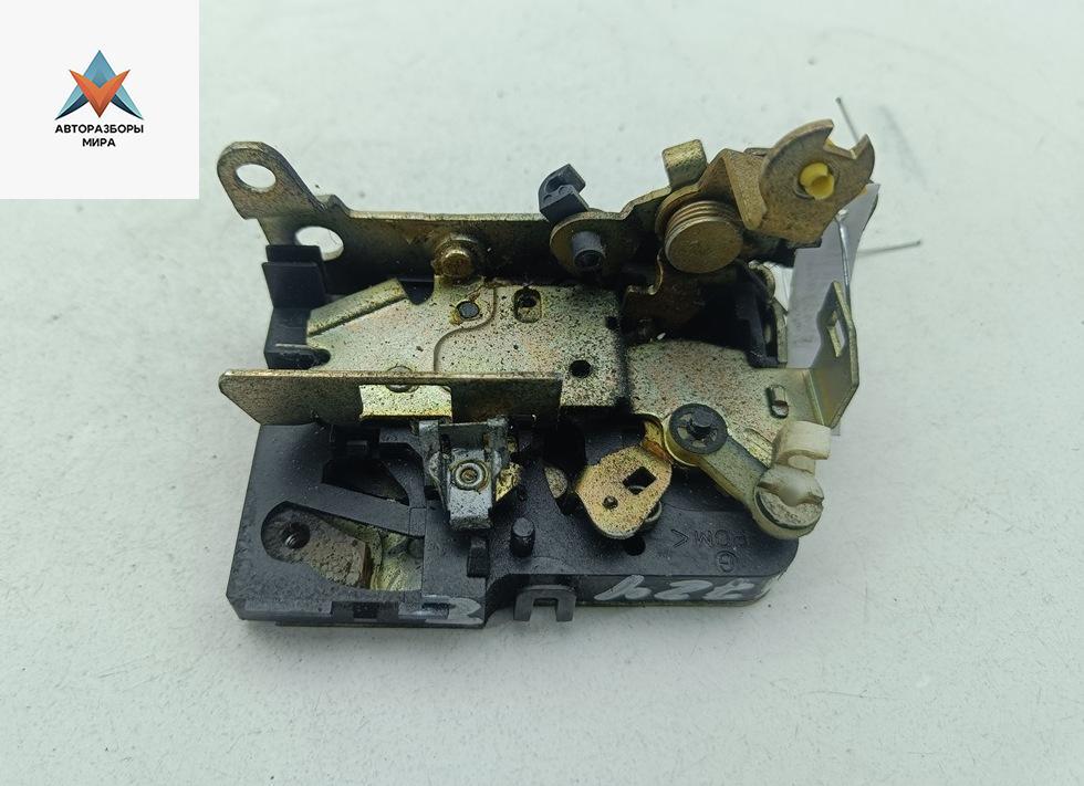 замок двери передней левой Renault Master 2 поколение 2000, 2.8 л., дизель, МКПП, белый, микроавтобус - фото №1