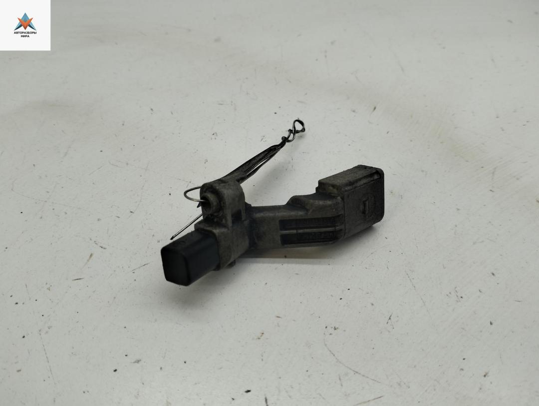 датчик коленвала Skoda Octavia mk2 (A5 1Z) 2008, 1.9 л., дизель, МКПП, чёрный, хетчбэк 5 дв., 045906433A - фото №1