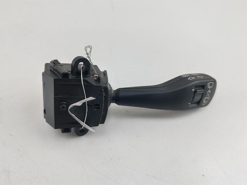 переключатель дворников BMW 5 E39 2003, 2.5 л., бензин, МКПП, чёрный, универсал, 8363669