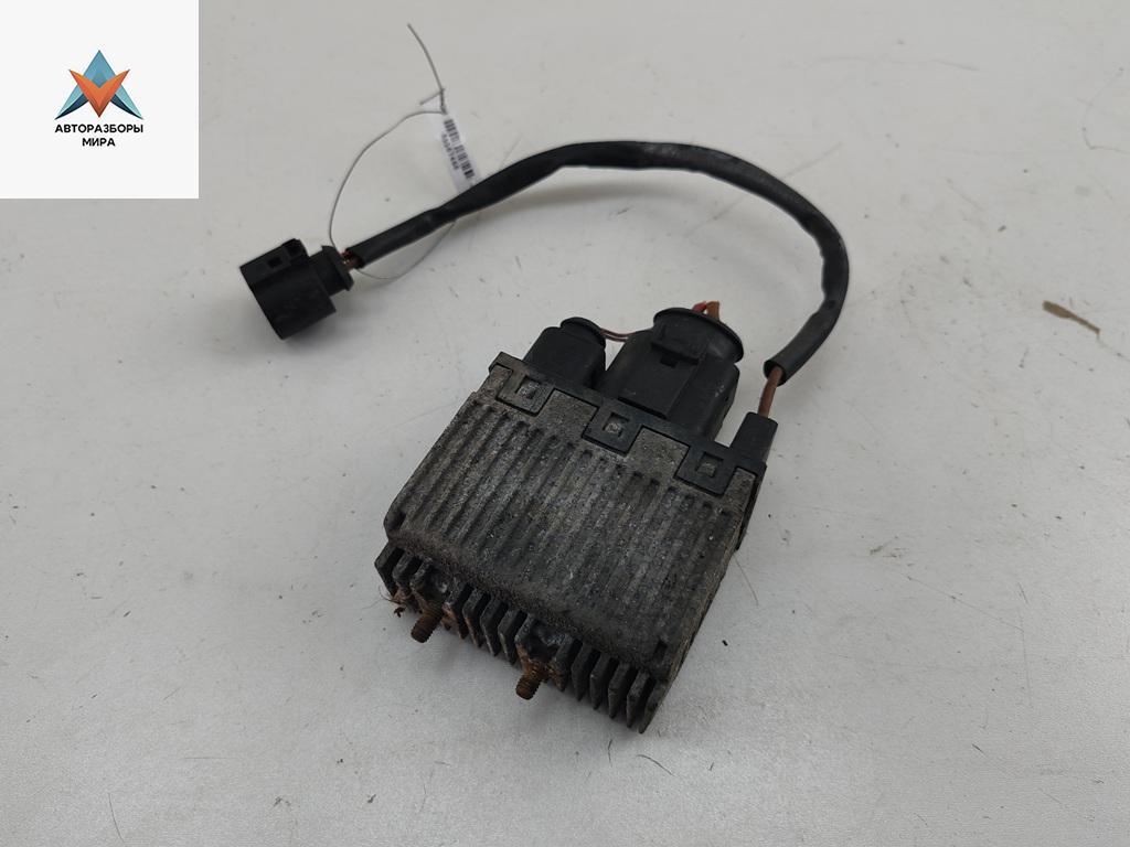 вентилятор радиатора Audi A4 B7 2005, 3.0 л., дизель, 8E0959501 - фото №1