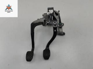 узел педальный (блок педалей) Audi A6 4B/C5 1997, 2.4 л., бензин, МКПП, синий, седан, 8D1721117E