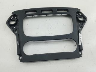 накладка на торпедо (консоль) Ford Mondeo IV 2011, 1.6 л., бензин, МКПП, чёрный, универсал, BS7118522