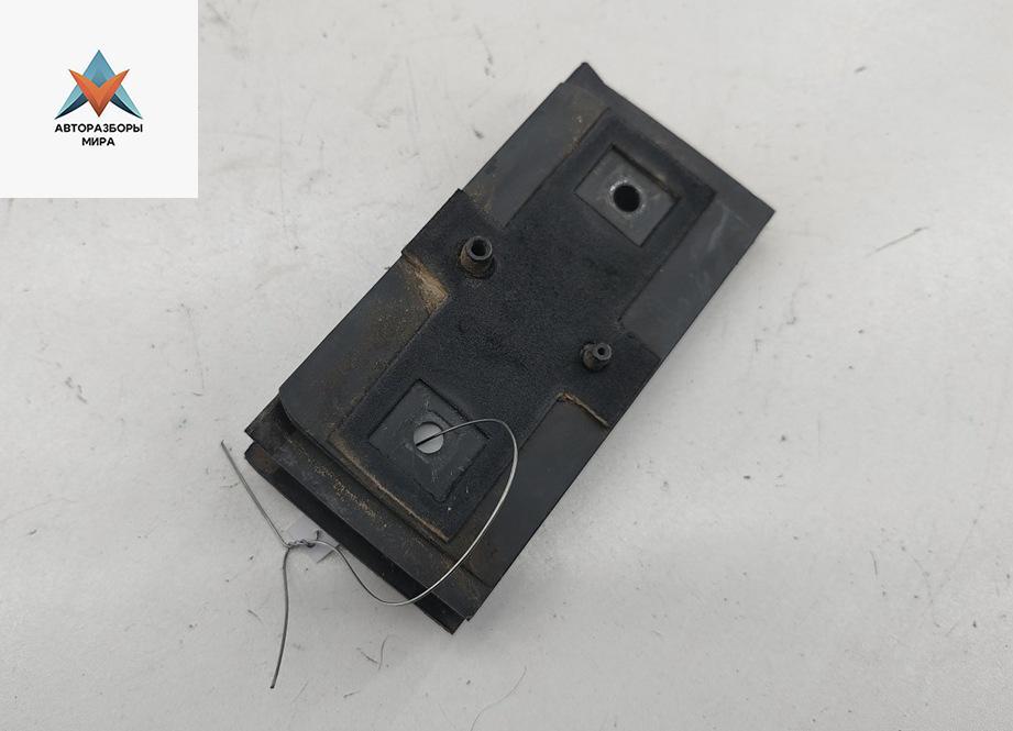 кронштейн заднего бампера Volvo S80 1 поколение 2000, 2.4 л., бензин, АКПП, серый, седан, 9151836 - фото №1