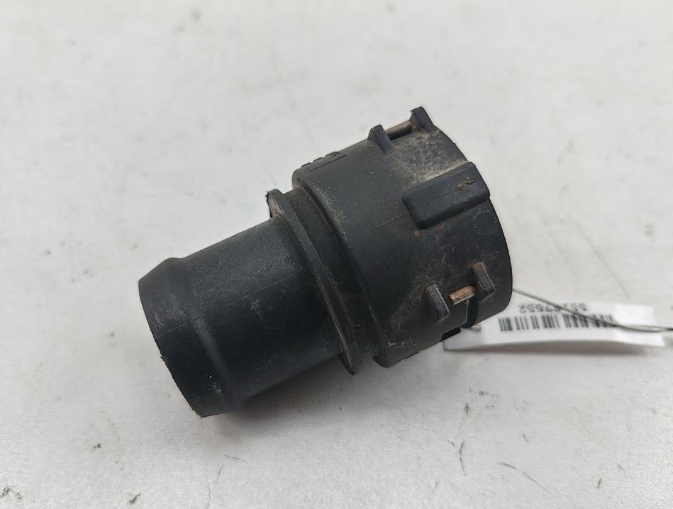 фланец (тройник) системы охлаждения Volkswagen Passat B6 2006, 2.0 л., дизель, МКПП, красный, универсал, 3B0122291C