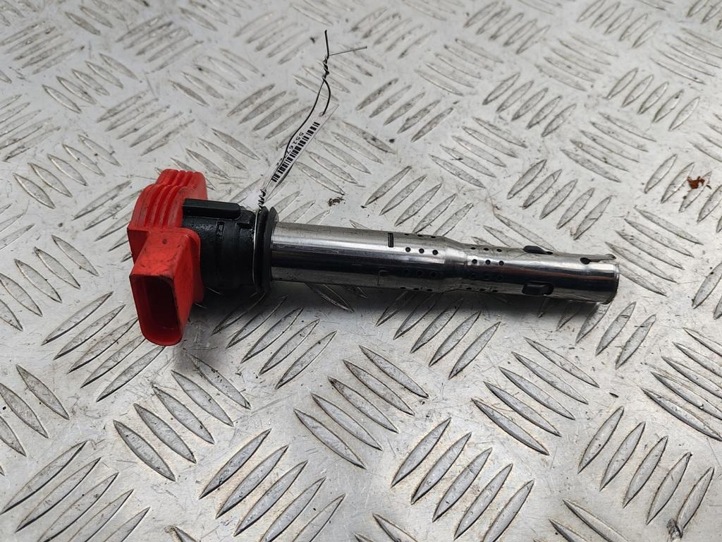 катушка зажигания Audi A4 B6 2002, 2.0 л., бензин, МКПП, синий, универсал, R0602S00300, NGK-U5014