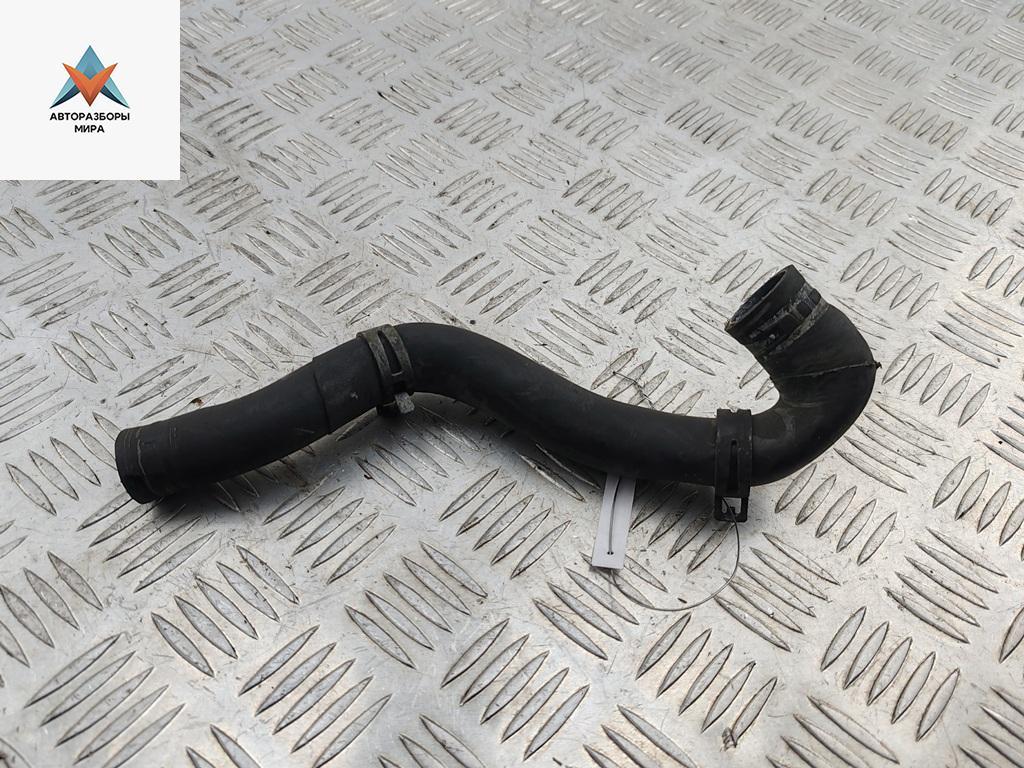 патрубок (трубопровод, шланг) Audi A4 B6 2002, 2.0 л., бензин, МКПП, синий, универсал, 06D121057D - фото №1