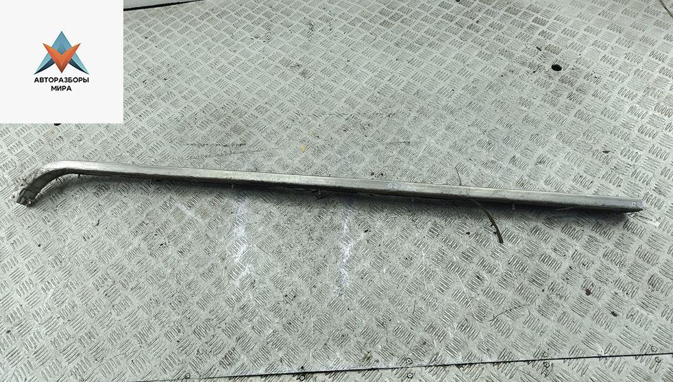 Направляющая сдвижной двери (салазка) правая Volkswagen Crafter 1 поколение 2007, 2.5 л., дизель, МКПП, белый, микроавтобус - фото №1