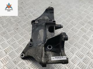 кронштейн генератора Renault Espace 4 поколение 2005, 2.0 л., бензин, МКПП, синий, минивэн