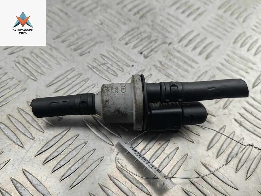 клапан вентиляции топливного бака Audi A3 8P 2003, 1.6 л., бензин, МКПП, серый, хетчбэк 3 дв., 058133517B - фото №1