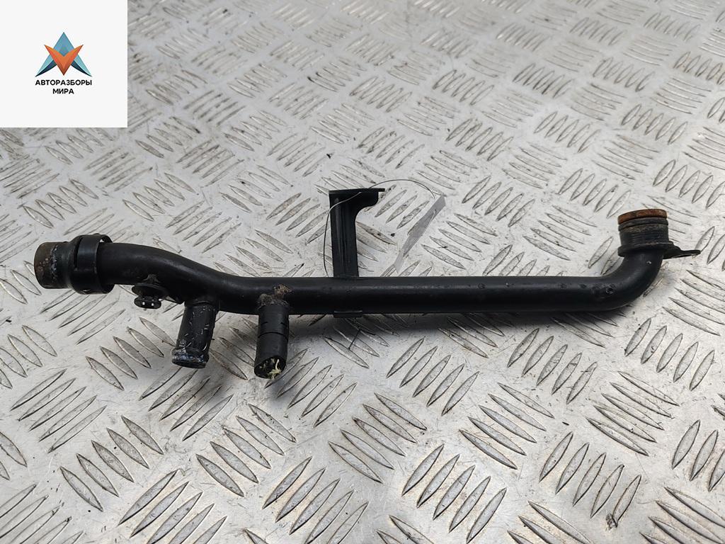 трубка охлаждающей жидкости Audi A4 B6 2002, 2.0 л., бензин, МКПП, 06D121065A - фото №1