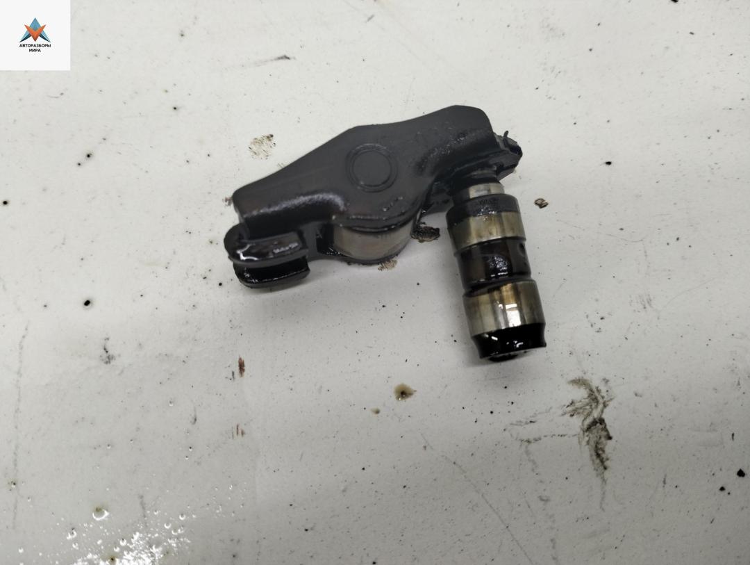 коромысло клапана (рокер) Volkswagen Touran 1 поколение 2004, 1.6 л., бензин, МКПП, серый, минивэн - фото №1