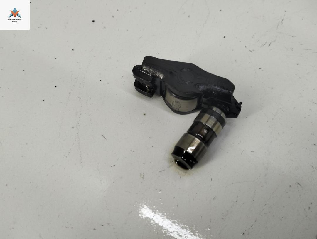 коромысло клапана (рокер) Volkswagen Touran 1 поколение 2004, 1.6 л., бензин, МКПП, серый, минивэн - фото №1