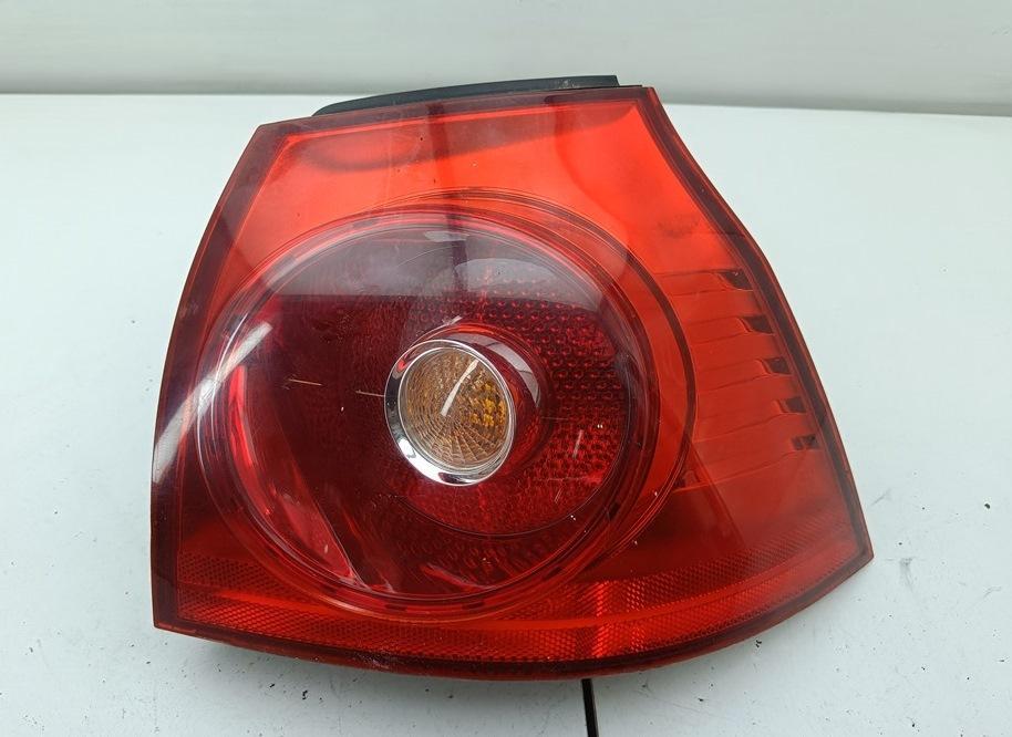 фонарь задний правый Volkswagen Golf-5 2004, 1.6 л., бензин, АКПП, серый, хетчбэк 5 дв., 1K6945096