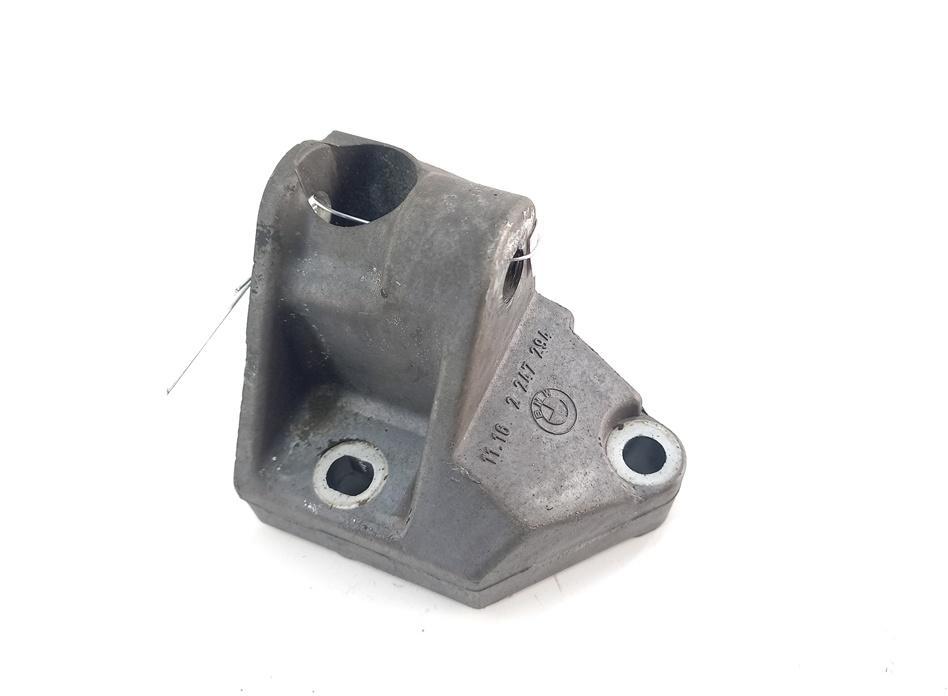 кронштейн (крепление) BMW 5 E39 2000, 2.0 л., дизель, МКПП, серый, универсал, 11162247294, 2247294