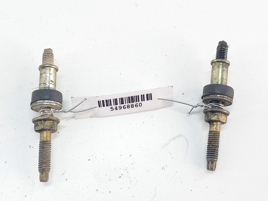 Болт крепления BMW 5 E39 2000, 2.0 л., дизель, МКПП, серый, универсал, 11120036237