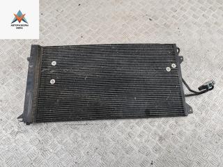 радиатор кондиционера Volkswagen Touareg 1 поколение 2004, 5.0 л., дизель, АКПП, чёрный, внедорожник 5 дв.