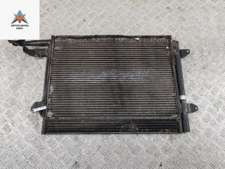 радиатор кондиционера Volkswagen Touran 1 поколение 2004, 1.6 л., бензин, МКПП, чёрный, минивэн, 1T0820411B