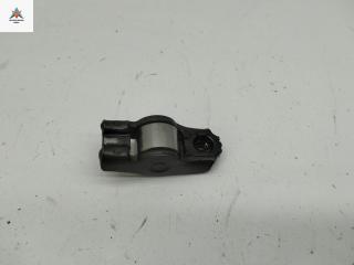 коромысло клапана (рокер) Volkswagen Golf 5 поколение 2005, 1.4 л., бензин, МКПП, чёрный, хетчбэк 5 дв., 036109411D