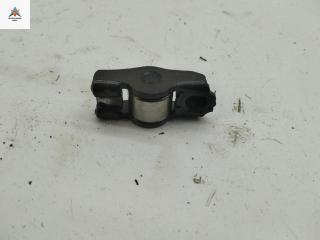коромысло клапана (рокер) Volkswagen Golf 5 поколение 2005, 1.4 л., бензин, МКПП, чёрный, хетчбэк 5 дв., 036109411D