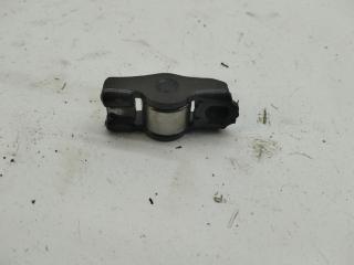 коромысло клапана (рокер) Volkswagen Golf 5 поколение 2005, 1.4 л., бензин, МКПП, чёрный, хетчбэк 5 дв., 036109411D