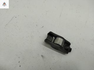 коромысло клапана (рокер) Volkswagen Golf 5 поколение 2005, 1.4 л., бензин, МКПП, чёрный, хетчбэк 5 дв., 036109411D