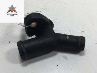 фланец (тройник) системы охлаждения Volkswagen Transporter T4 1992, 2.4 л., дизель, МКПП, красный, микроавтобус, 074121143D