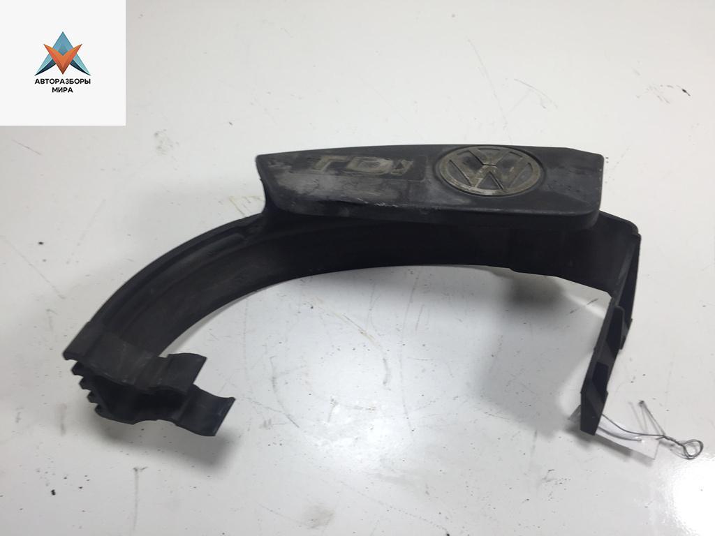 декоративная крышка двигателя Volkswagen LT 2 поколение 2002, 2.5 л., дизель, МКПП, красный, микроавтобус, 074131561C - фото №1