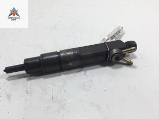 форсунка Volkswagen Transporter T4 2002, 2.5 л., дизель, МКПП, белый, микроавтобус, 046130201F